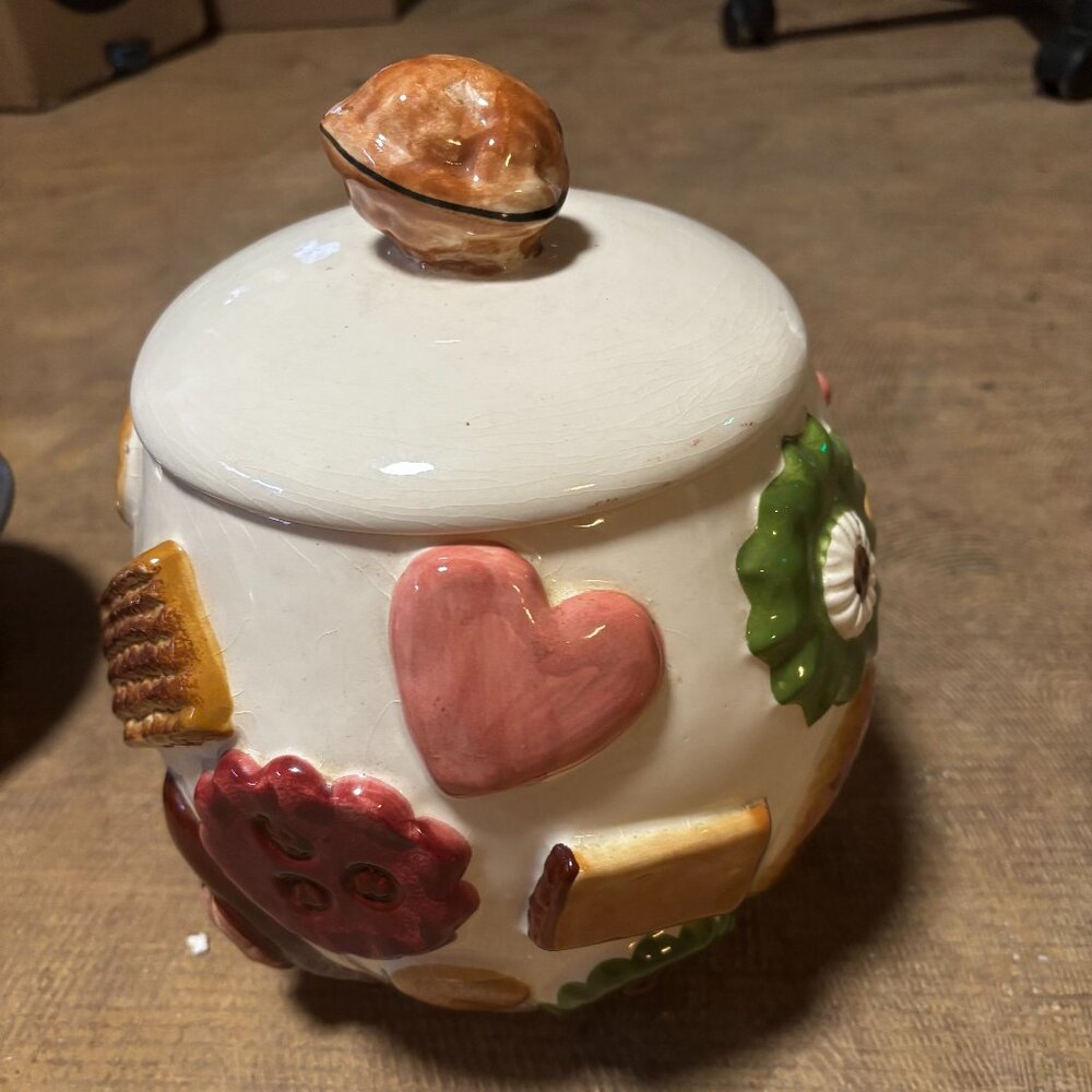 Los Angeles Potteries Cookie Jar All Over Cookies Walnut Lid
